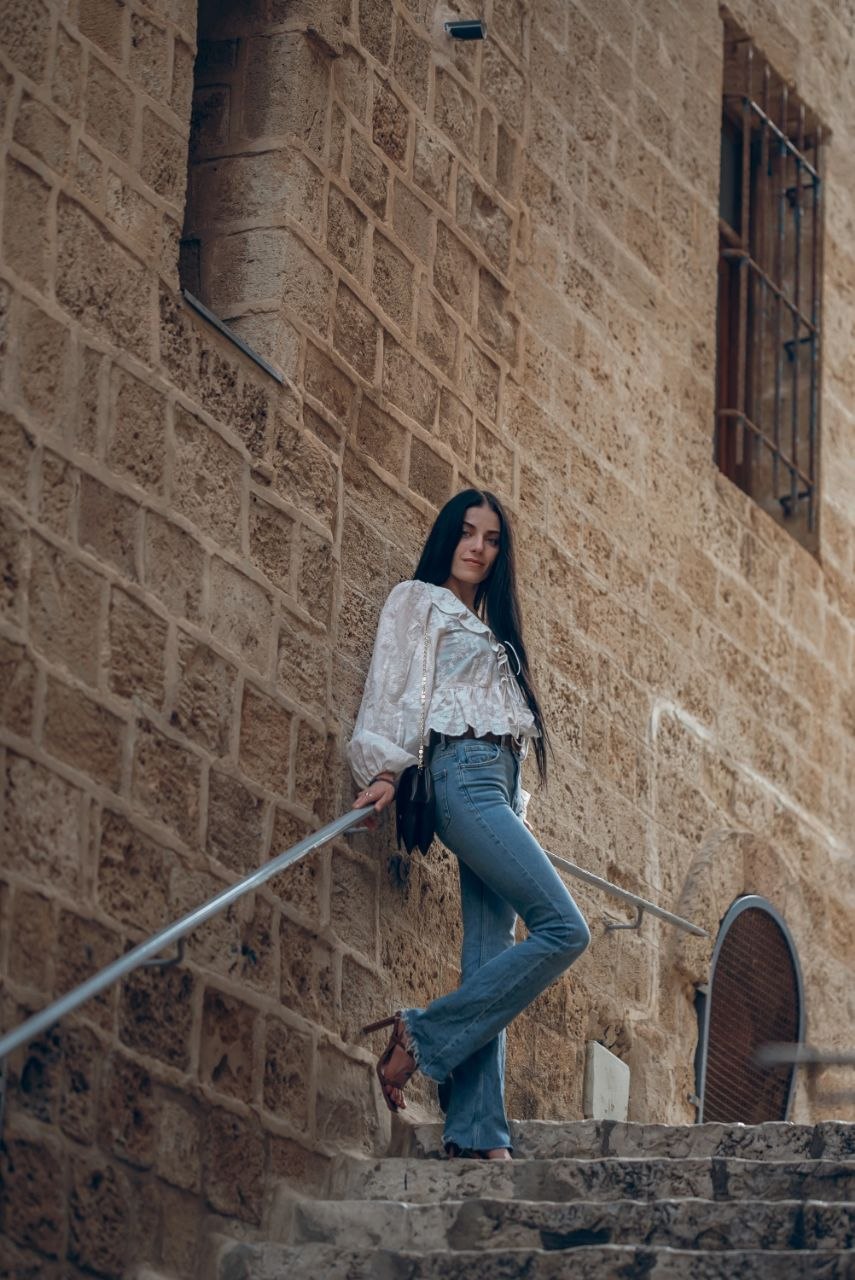 ליזה-רזה מעסה מפנקת בת 25 – תל אביב